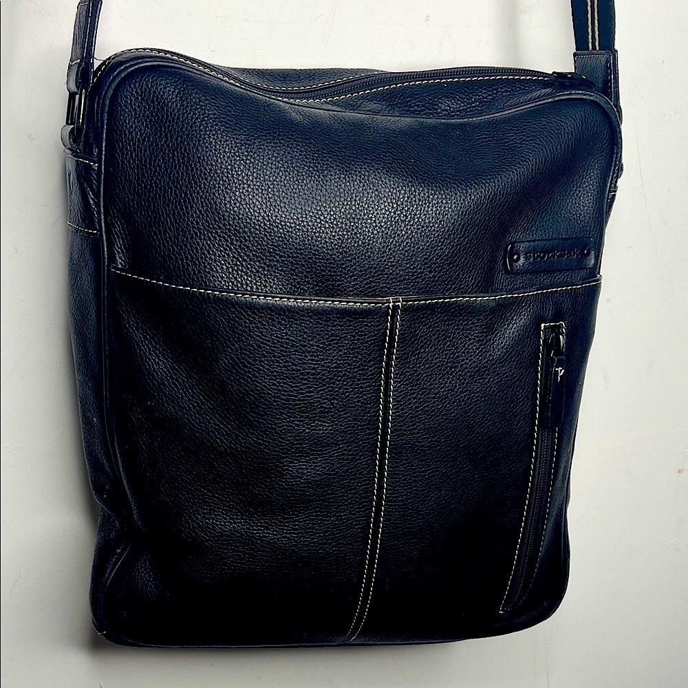 StorkSak Diaper Bag Unisex Style Jamie Black Pebbled Leather  EUC